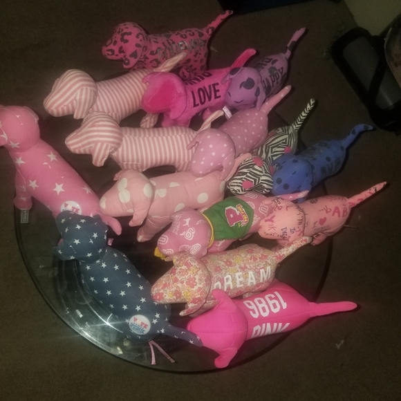 Victoria Secret Pink Dogs! 7 each n get 1 free - Picture 1 of 2
